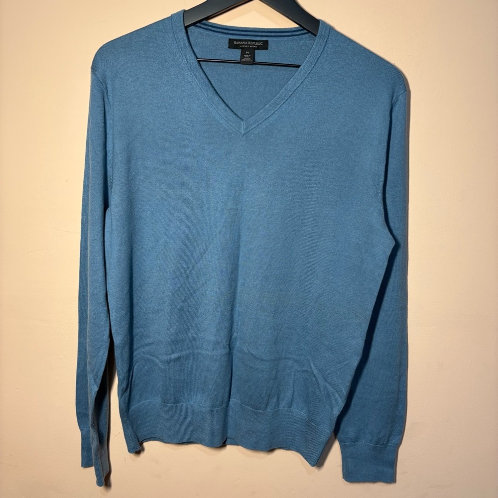 Banana Republic Luxury Blend Silk Cashmere V-Neck Sweater Men’s M Blue